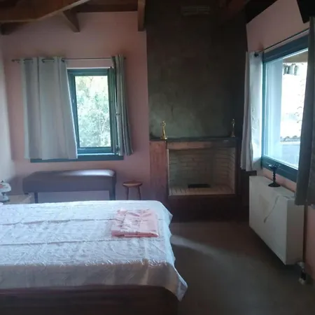 Appartement Garavelas το σπιτι στην καστανιανη μαστοροχωρια κονιτσα *