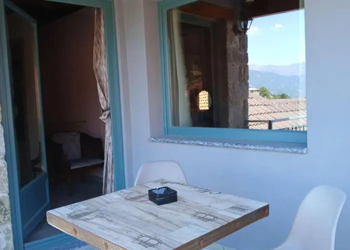 Garavelas το σπιτι στην καστανιανη μαστοροχωρια κονιτσα Daire *