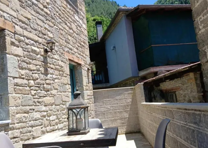 Garavelas το σπιτι στην καστανιανη μαστοροχωρια κονιτσα Kastanéa